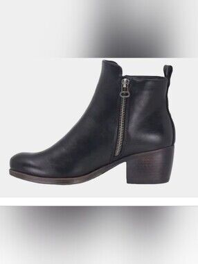 Classic Black LEATHER Side-Zip Ankle Boot